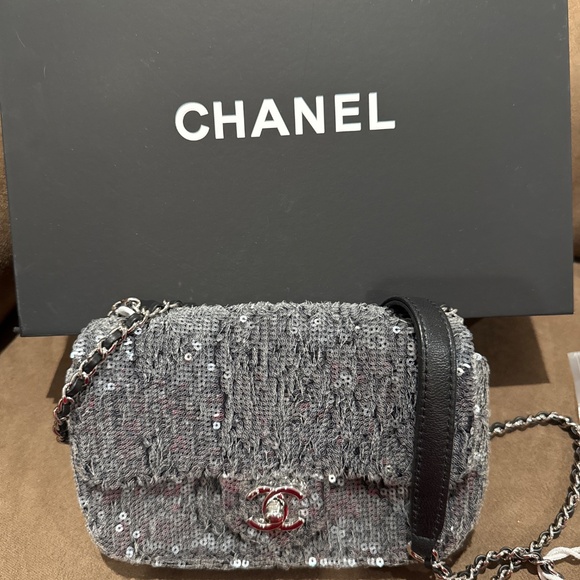 Chanel Sequin Mini Waterfall Flap Grey - Picture 2 of 7